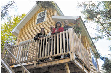 L’expérience d’habiter dans les arbres offerte à Val-Racine - Rémi Tremblay : Actualités  