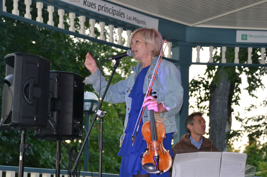 Roxanne de la Fontaine: charme et distinction - Claudia Collard : Actualités  