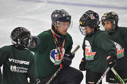 École de hockey: encore le temps de s’inscrire! - Claudia Collard : Sports Hockey 