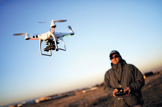 Les drones: entre le gadget  et l’autoroute du futur! - Rémi Tremblay : Actualités  