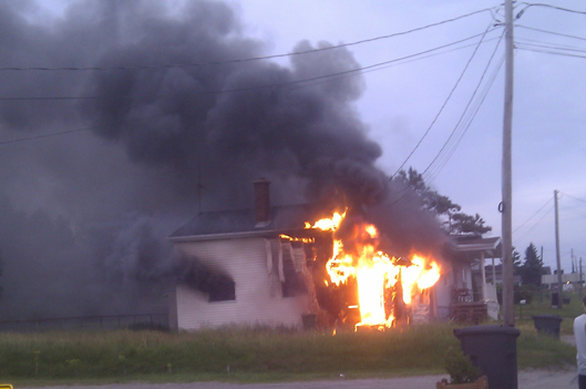 Incendie rue Laval Nord, Nantes - Rémi Tremblay : Actualités  
