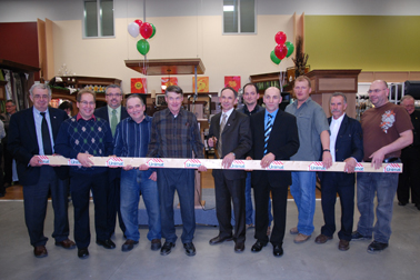 Inauguration de la Coop, sous la bannière Unimat - Rémi Tremblay : Actualités  