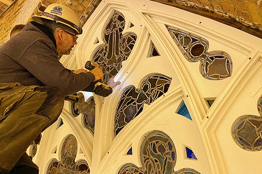 Église Sainte-Agnès: la fenêtre de la verrière reproduite  à l’identique -   : Actualités  