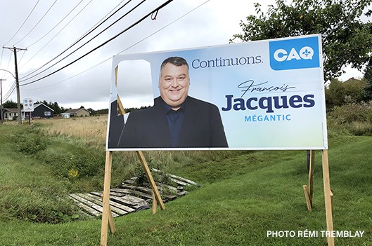 De passage à Lac-Mégantic, François Legault vante son «dream team» économique - Claudia Collard : Actualités Politique Élections Québec 2022