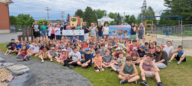 Embellissement du parc-école de Lac-Drolet - Claudia Collard : Actualités Éducation 