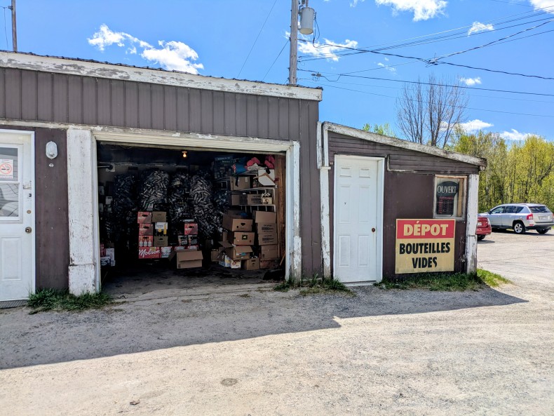 Dépôt de bouteilles Mégantic refuse de fermer boutique - Adèle St-Jacques : Actualités  