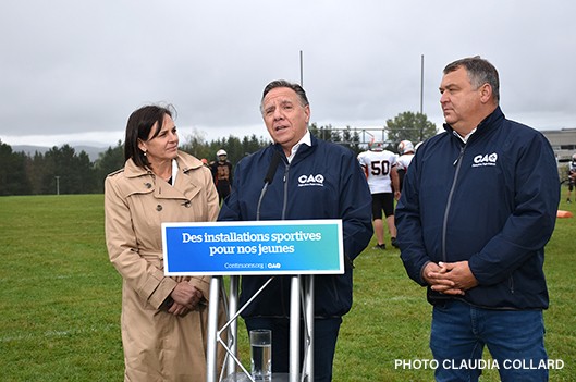 De passage à Lac-Mégantic, François Legault vante son «dream team» économique - Claudia Collard : Actualités Politique Élections Québec 2022