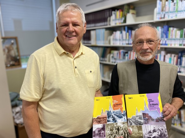 Deux tomes de souvenirs, par Pierre Poulin