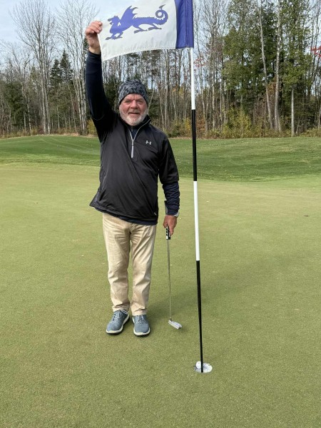 Deux trous d'un coup pour Rock Bernier!