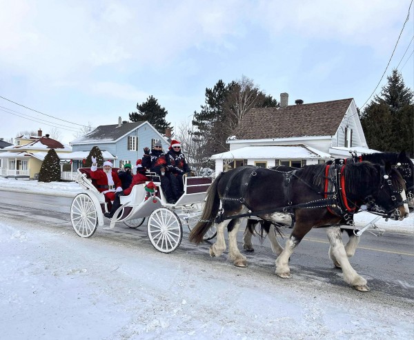 Distribution de cadeaux à Woburn -   : Clin d'oeil  