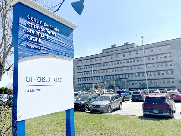 Le service d’obstétrique du CSSS du Granit ferme à nouveau