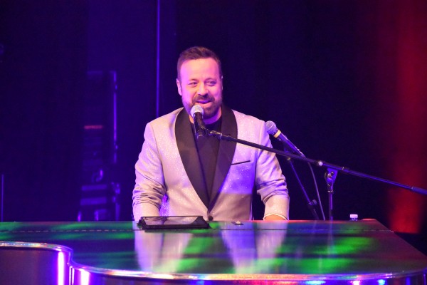 Tout un show avec Piano Man!