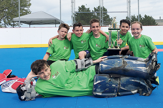 Vif succès pour le tournoi de dek hockey -   : Sports  