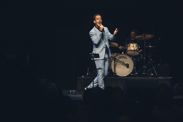 Voyage musical et humour avec Alain Dumas