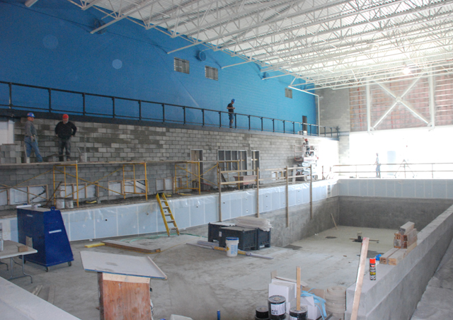 1er mai 2011 Les travaux de bétonnage dans le secteur piscine sont en voie d’être complétés.