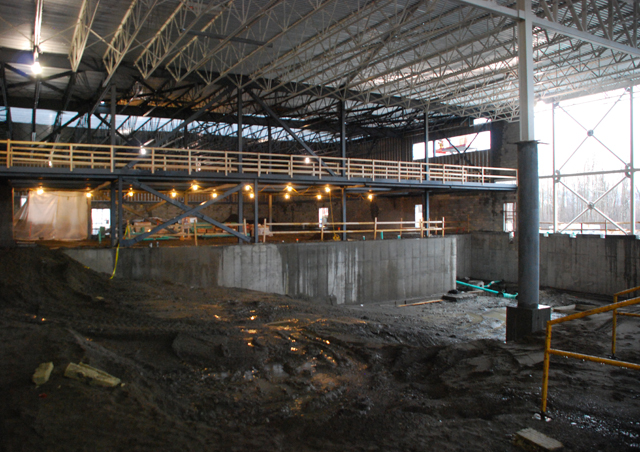 9 novembre 2010 Secteur de la future piscine et vue sur les mezzanines séparant ce plateau du futur gymnase.